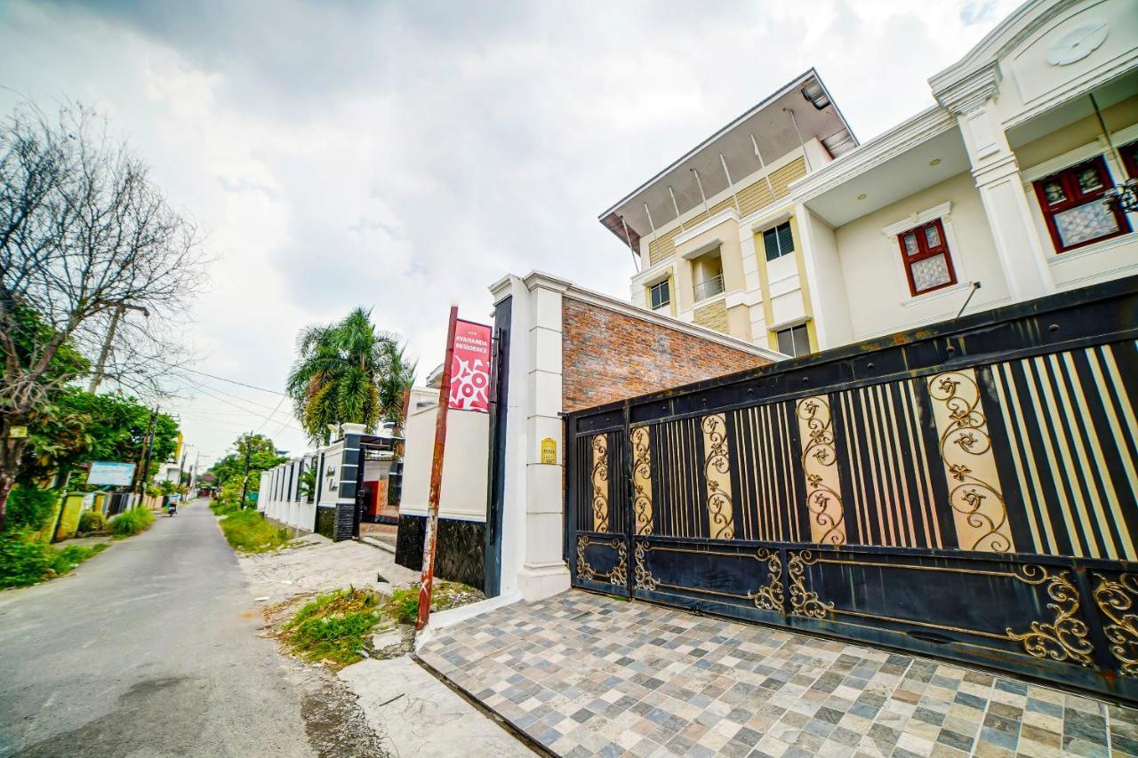 Oyo 91170 Ayahanda Residence Medan Exterior foto