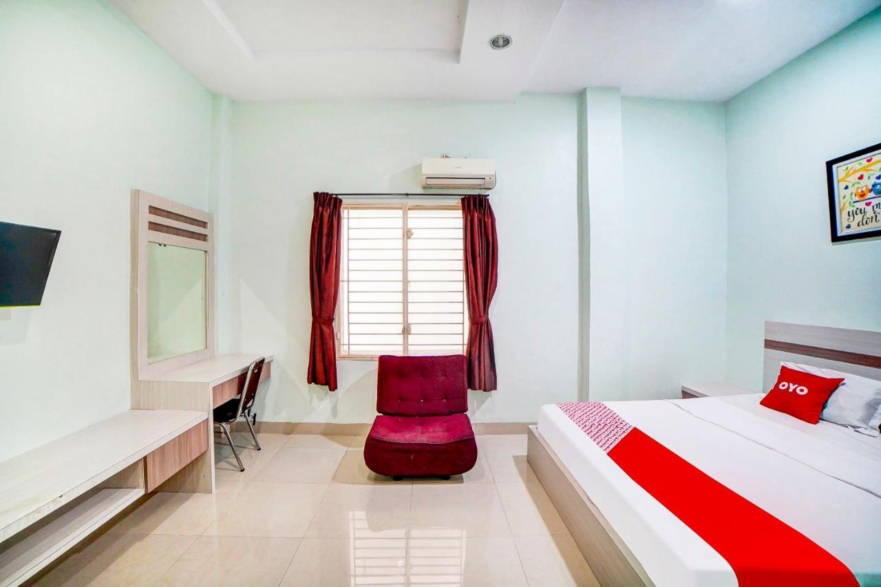 Oyo 91170 Ayahanda Residence Medan Exterior foto