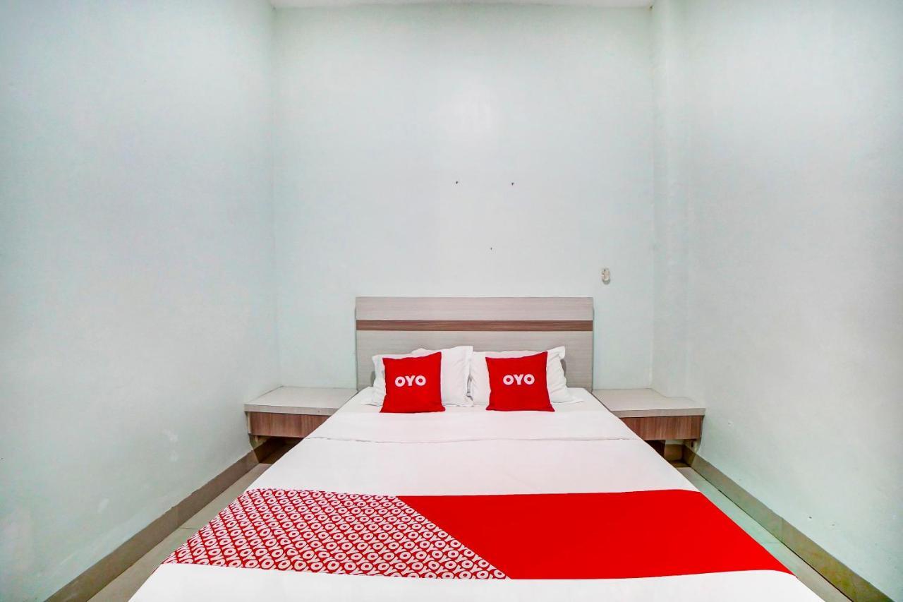 Oyo 91170 Ayahanda Residence Medan Exterior foto